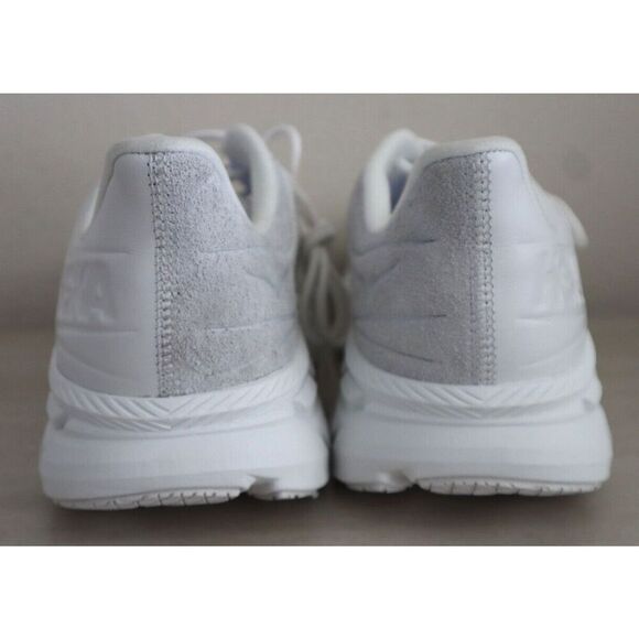 Athletic_Shoes